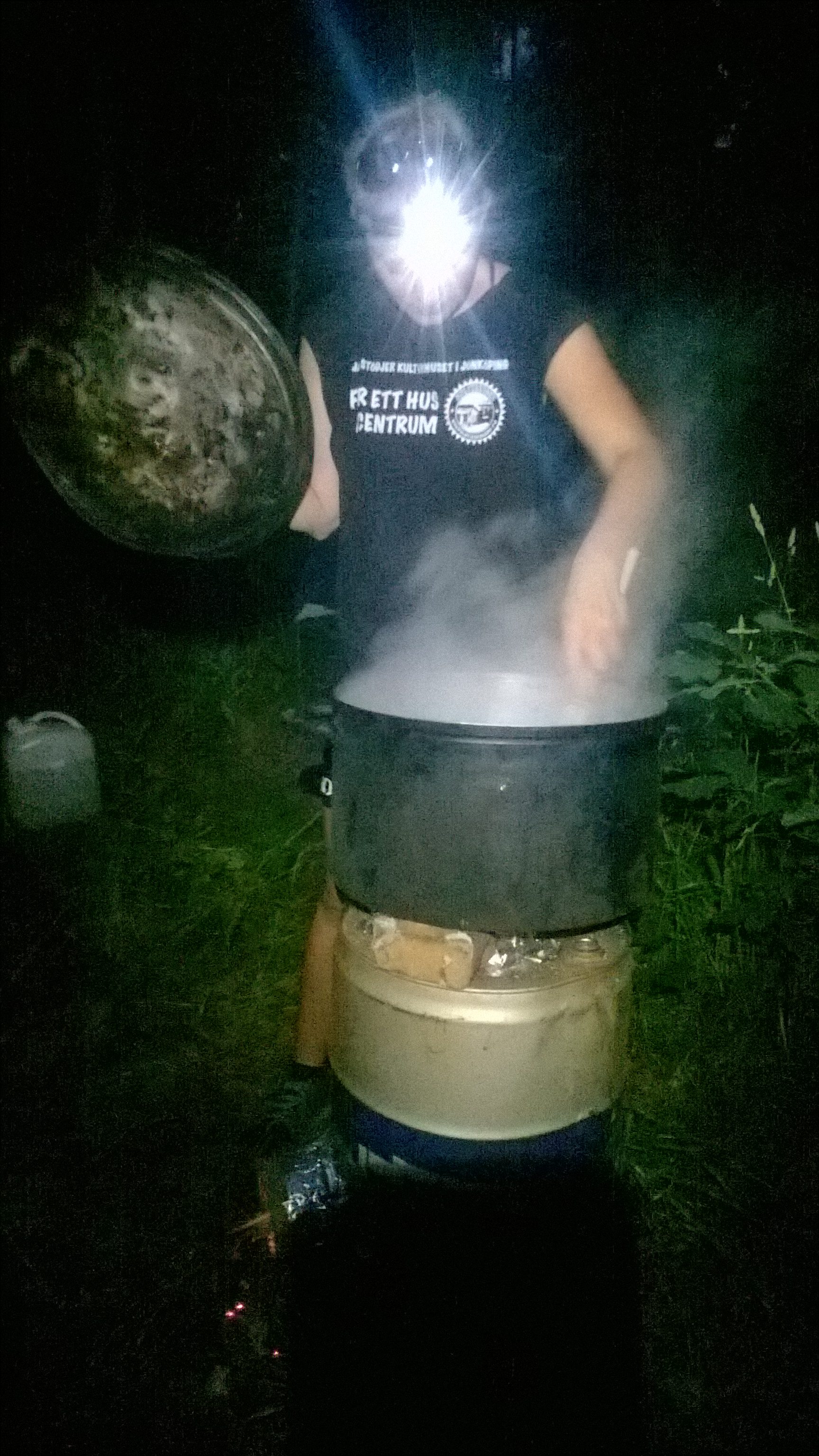 The rocket stove at work 